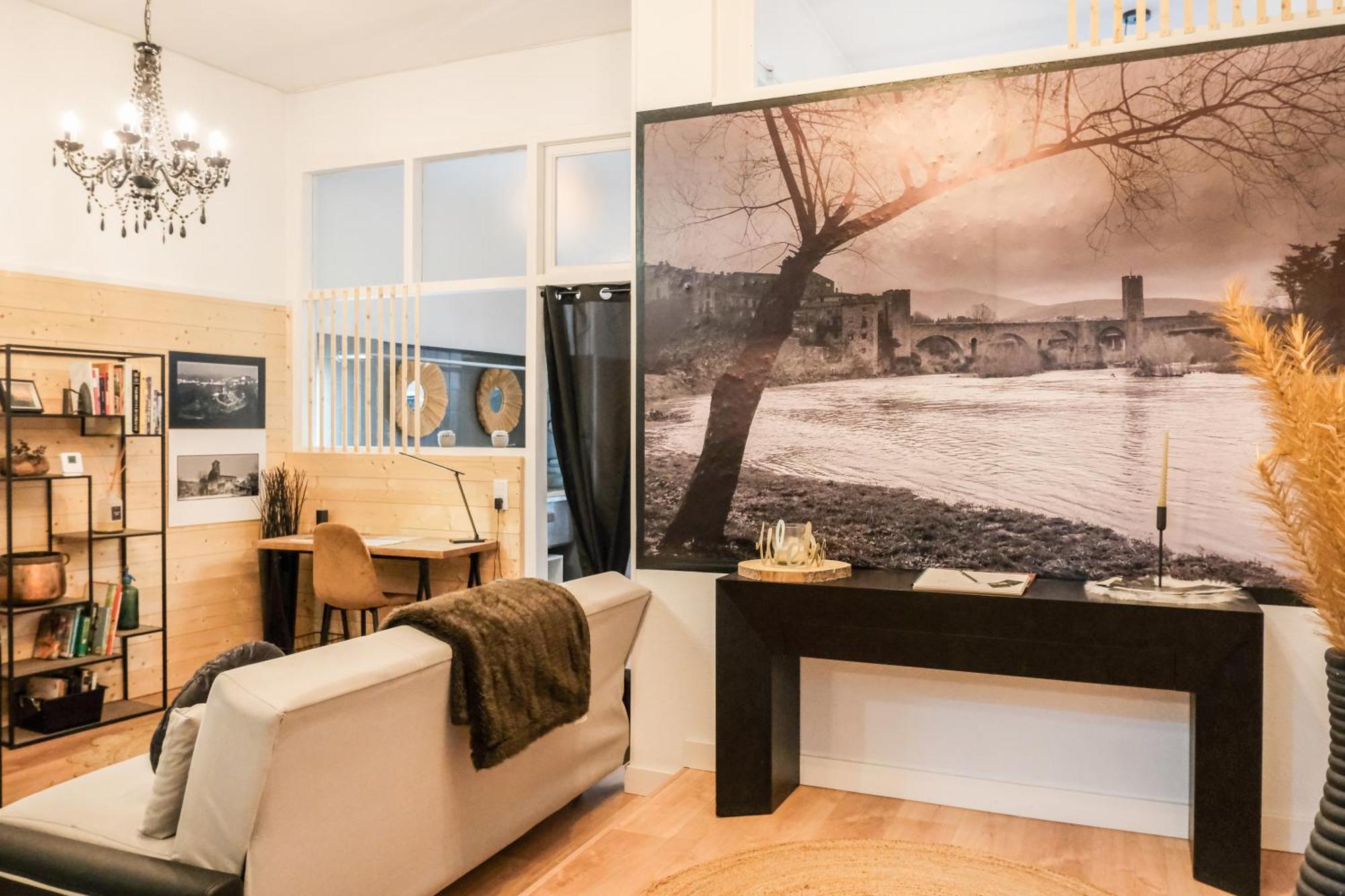 Cal Capo Alojamiento Con Jacuzzi Apartment Besalu Exterior photo